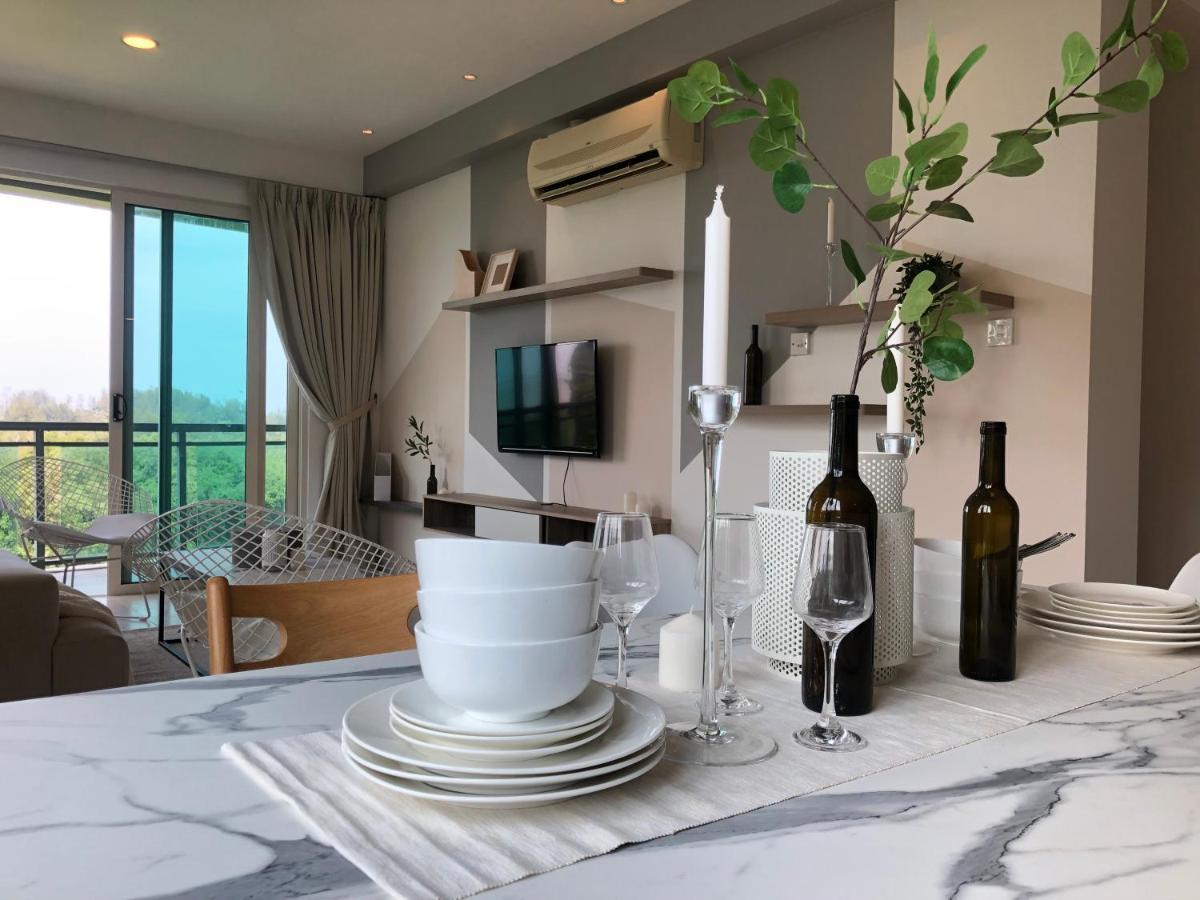 Santubong Suites B Just Like Home Damai Kuching Esterno foto