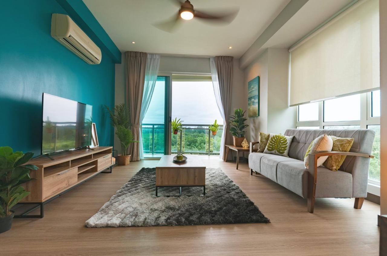 Santubong Suites B Just Like Home Damai Kuching Esterno foto