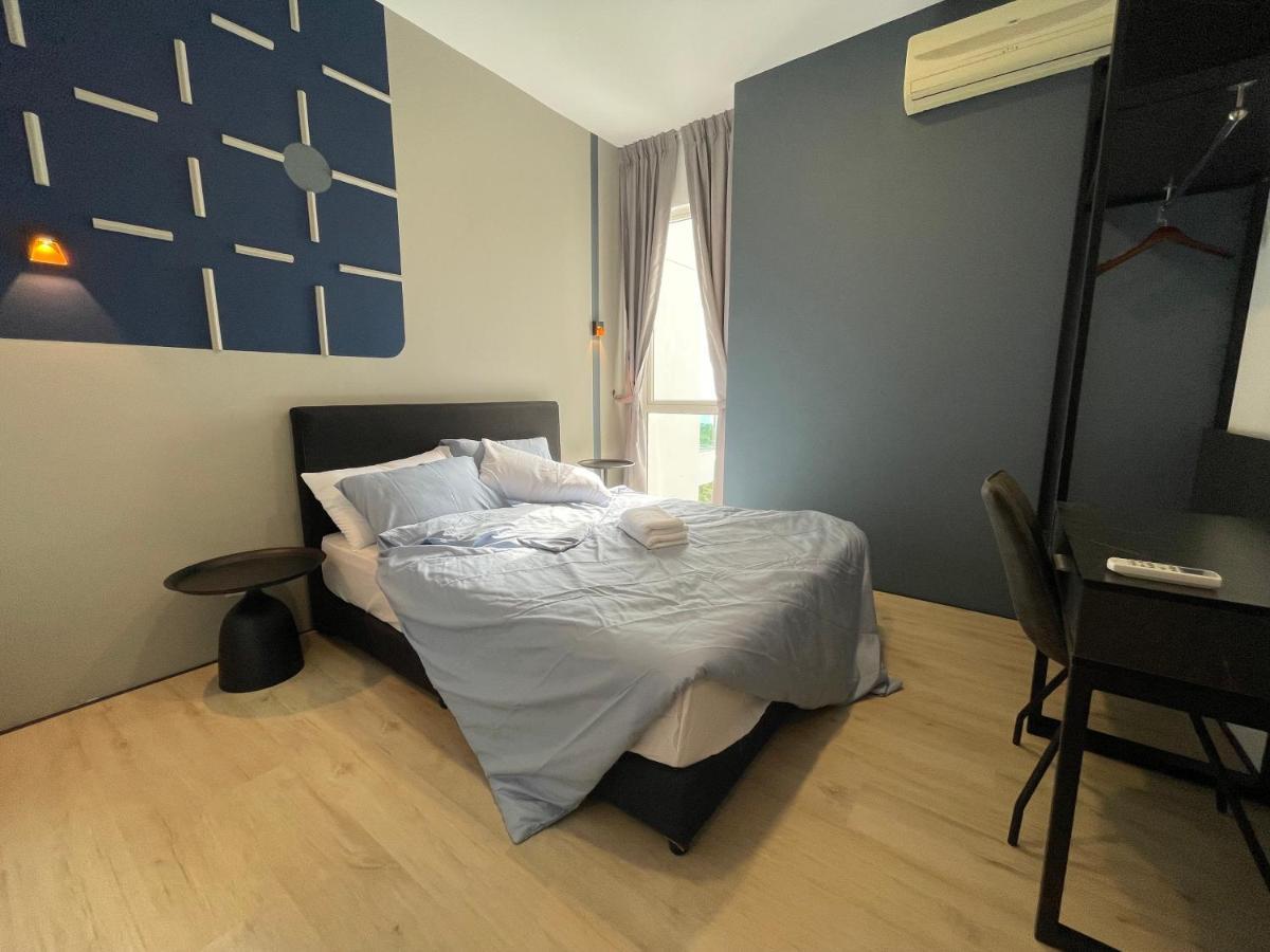 Santubong Suites B Just Like Home Damai Kuching Esterno foto