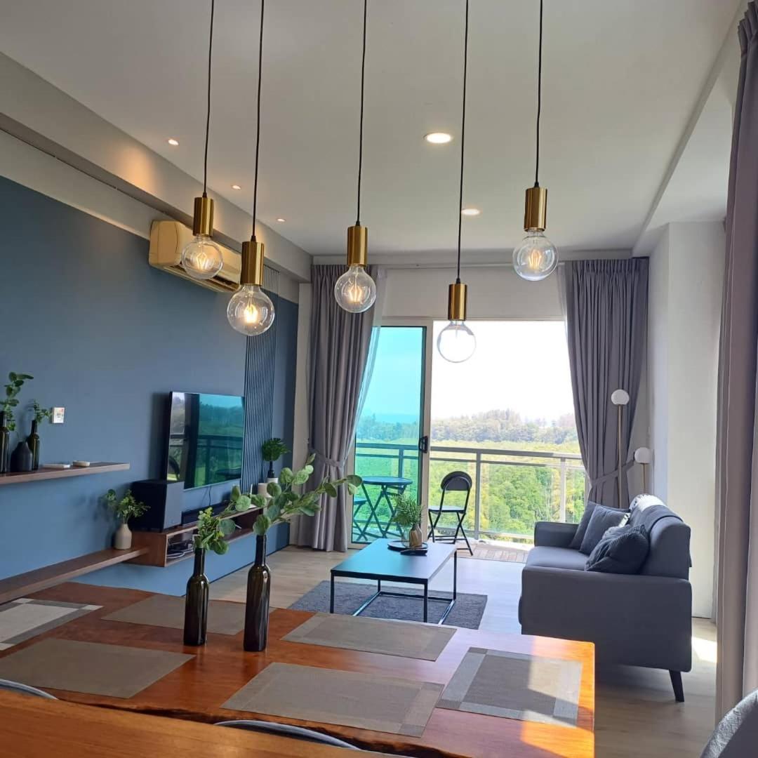 Santubong Suites B Just Like Home Damai Kuching Esterno foto